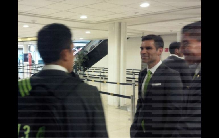 La escuadra mexicana arribó al Aeropuerto Internacional de Santiago  en un vuelo procedente de Brasil. TWITTER / @miseleccionmx