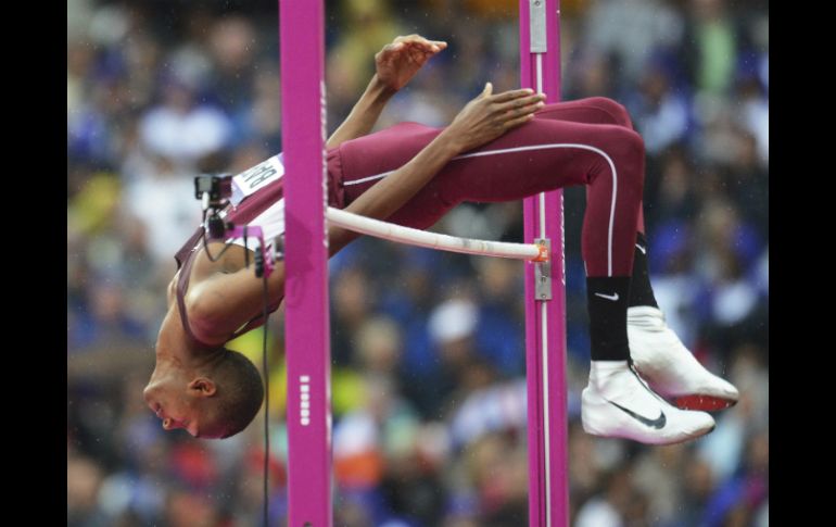 El catarí Mutaz Essa Barshim es uno de los favoritos en salto. EFE / ARCHIVO