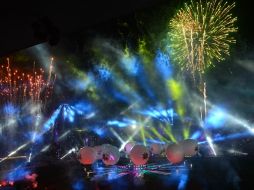 La gala de inauguración se desarrolló en el Estadio Nacional de Chile con coreografías y fuegos artificales. AFP / R. Arangua