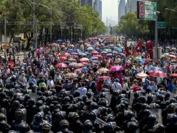 Alrededor de seis mil 800 maestros de la CNTE marcharon del Monumento a la Revolución al Ángel de la Independencia. SUN / Y. Xolalpa