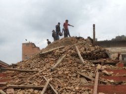 Tras el terremoto que golpeó Nepal el 25 de abril, se han producido numerosos deslizamientos de tierra en este país asiático. AP / ARCHIVO