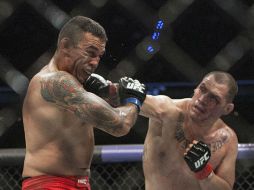 Caín Velásquez durante el combate ante Fabricio Werdum. AP / C. PALMA