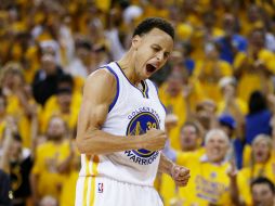 La estrella Stephen Curry asumió su protagonismo para conducir a Golden State a la victoria. AP / E. Shaw