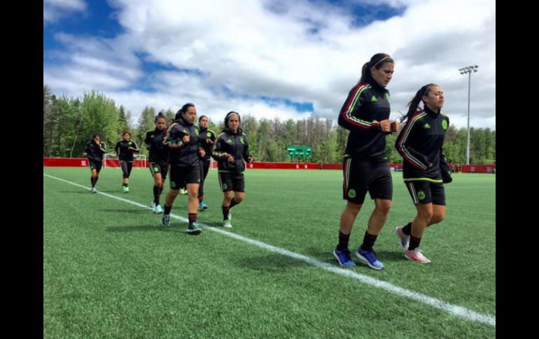 El equipo se encuentra en Ottawa, donde deberán ganar y esperar combinaciones de resultados para alcanzar los octavos de final. TWITTER / @miseleccionmx