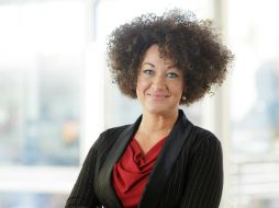 Dolezal construyó una carrera como activista de la comunidad negra en Spokane . AFP / Y. Kwak