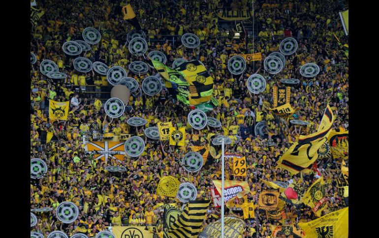 La afición del BVB tendrá que conformarse con la Europa League. AFP / ARCHIVO