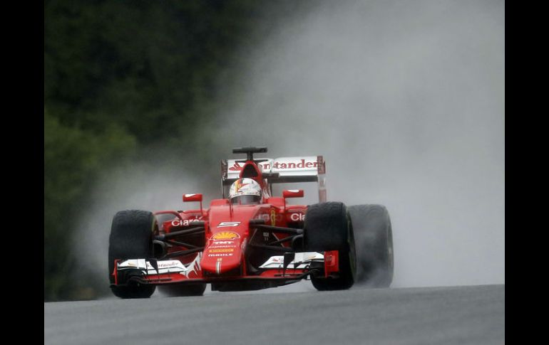 Sebastian Vettel. La lluvia se hizo presente en la tercera sesión libre en el Red Bull Ring AP / D. Bandic