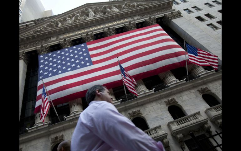 Wall Street abre sus operaciones con significativos avances gracias a la reapertura de negociaciones entre Grecia y la UE. AP / J. Lee