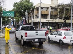 Para los peatones, se pide evitar cruzar la calle si no hay visibilidad de la misma. EL INFORMADOR / ARCHIVO