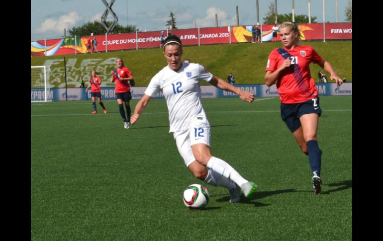 La zaguera Lucy Bronze, con un fantástico disparo desde fuera del área, selló el triunfo. AFP / N. Kamm