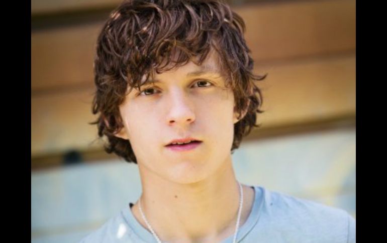 Tom Holland es conocido por su trabajo en la cinta 'Lo Imposible'. TWITTER / @TomHolland1996