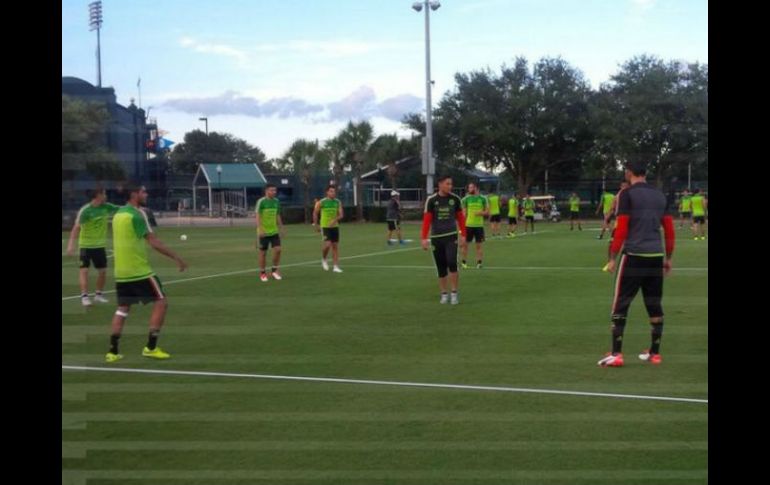 La Selección de Costa Rica llegó esta mañana a Orlando para enfrentarse contra México. TWITTER / @miseleccionmx