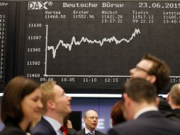 El Dax de Alemania perdió 0.62 por ciento, la bolsa de Francia 0.24 por ciento y el Ibex de España 0.71 por ciento. AP / M. Probst