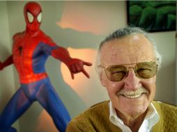 Stan Lee aseguró que le encanta la idea de crear nuevos superhéroes de diferentes razas y religiones. AP / R. Saxon