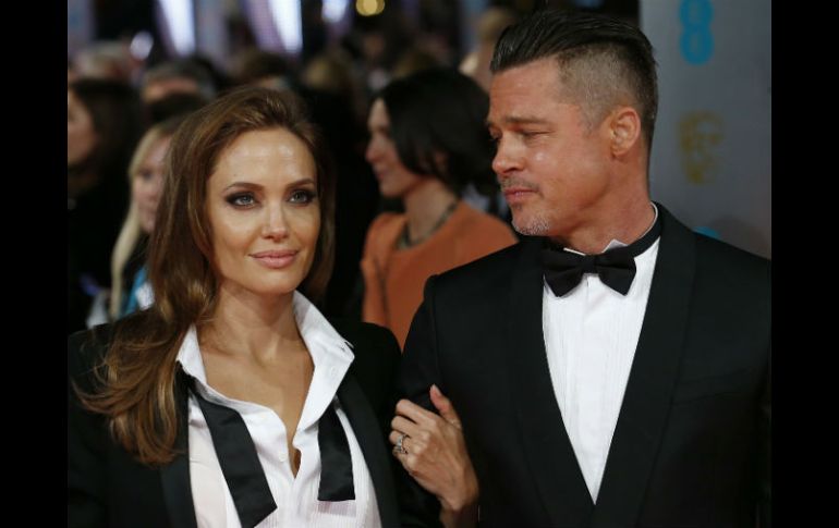 Al parecer, Brad Pitt se cansó de que Angelina lleve las riendas de la relación. AFP / ARCHIVO