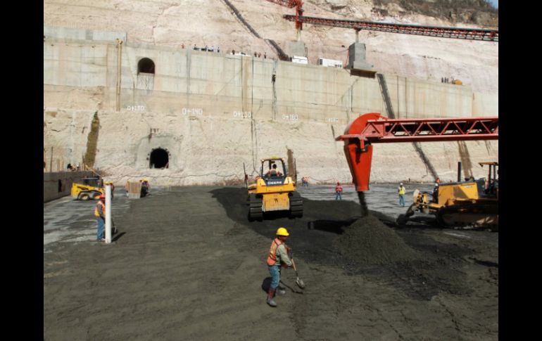 Dicen que este proyecto supone la privatización del agua del Río Verde, además de que inundará varios pueblos de Los Altos. EL INFORMADOR / ARCHIVO