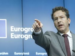 Jeroen Dijsselbloem, presidente de Eurogrupo, da a conocer la negativa para el país helénico. EFE / O. Hoslet