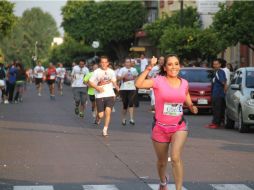 En la carrera participan competidores de cinco y diez Kilómetros. ESPECIAL / tlaquepaque.gob.mx