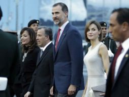 Los Reyes de España, Felipe VI y Letizia, fueron recibidos por el canciller José Antonio Meade. SUN / L. Cortés