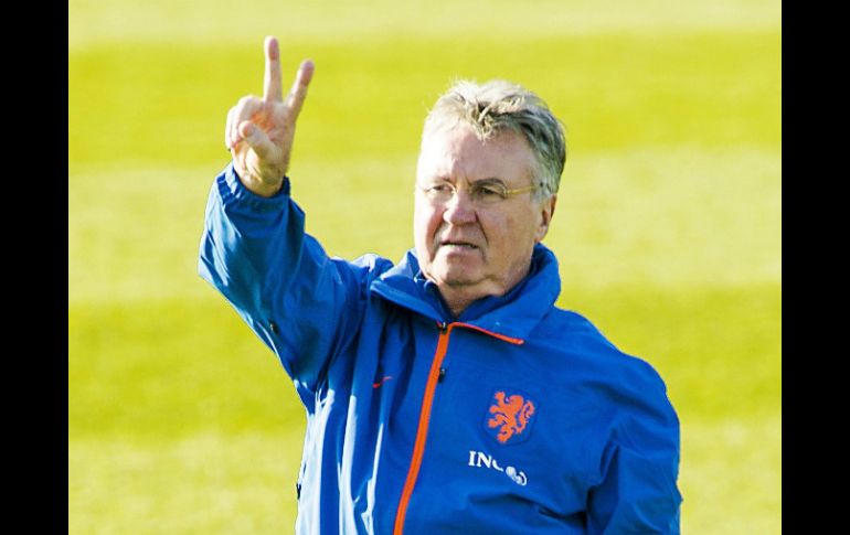 Hiddink reemplazó a Van Gaal luego de Brasil 2014. AFP / ARCHIVO