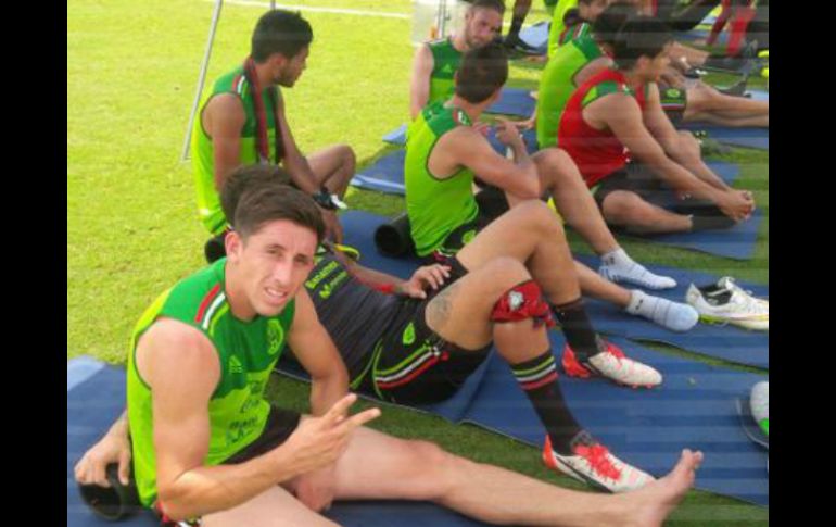 En la contención estarán José Juan Vázquez y Héctor Herrera con más salida ofensiva. TWITTER / @miseleccionmx