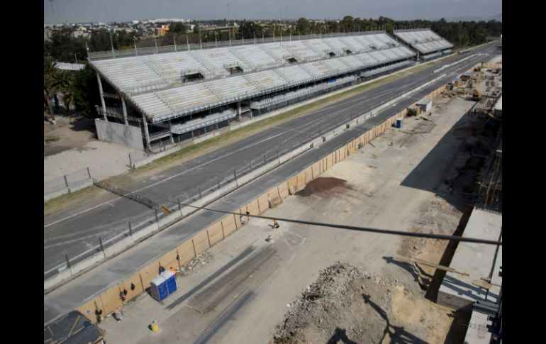 La organización realiza los cambios para aprovechar las nuevas instalaciones del Hermanos Rodríguez. AP / ARCHIVO