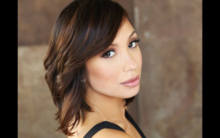 Cheryl Burke aseguró que no podía 'con buena conciencia' seguir con su participación en el certamen. TWITTER / @CherylBurke