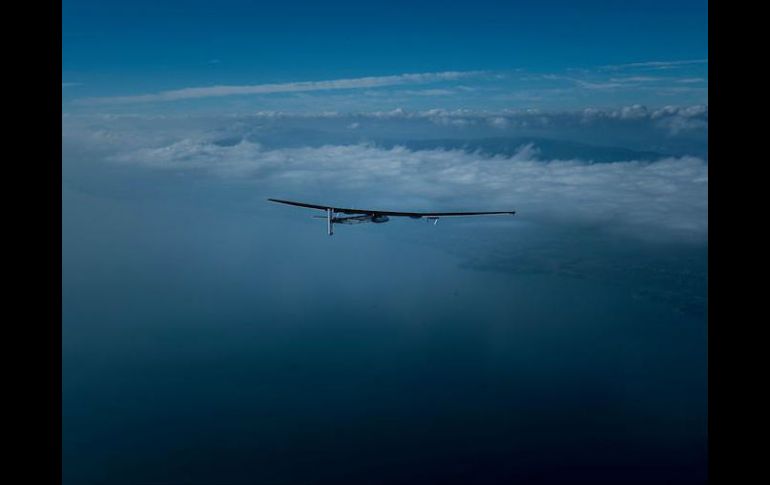 El próximo desafío de la aeronave es atravesar próximamente un frente frío en su travesía oceánica. TWITTER / @solarimpulse