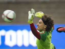 El portero Guillermo Ochoa y el resto de la Selección mexicana entrenó en el Estadio NRG de Houston, Texas. MEXSPORT / O. Aguilar