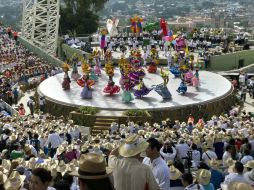 Julio es ideal para viajar a Oaxaca porque es el mes de la Guelaguetza, la gran fiesta de las ocho regiones del estado. AFP / ARCHIVO