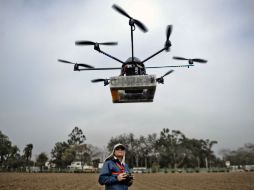 Los desarrolladores están pensando en un vehículo multirrotor y otro de ala fija, para cubrir diversas necesidades. AFP / ARCHIVO