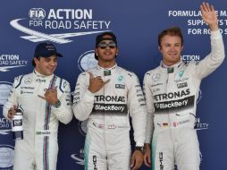 De izquierda a derecha, Felipe Massa, Lewis Hamilton y Nico Rosberg. AFP / A. Isakovic