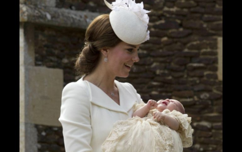 La princesa Carlota es bautizada en presencia de 21 invitados entre los cuales estaba la reina. EFE / M. Dunham