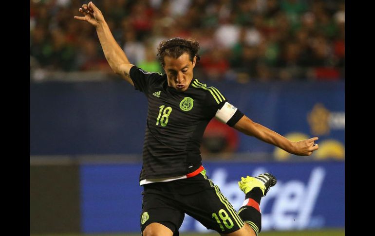 Andrés Guardado durante el partido debut de Copa Oro frente a la selección de Cuba. AFP / J. Daniel