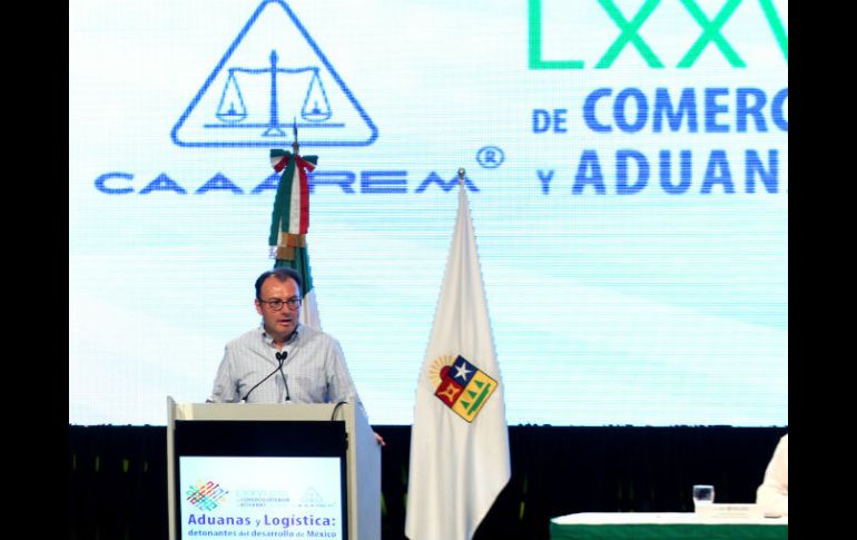 El secretario de Hacienda señala que mediante la ya aprobada Ley de Armas se permitirá lograr las operaciones de predespacho aduanero. NTX / F. Gálvez