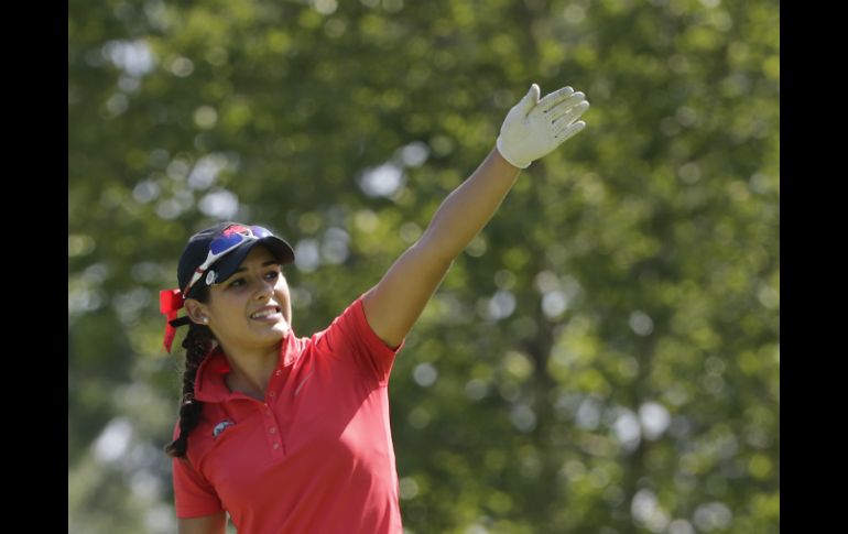 Regina Plasencia alinea su golpe de salida en el hoyo 14, durante la segunda ronda del Abierto de Estados Unidos. AP / F. Franklin II