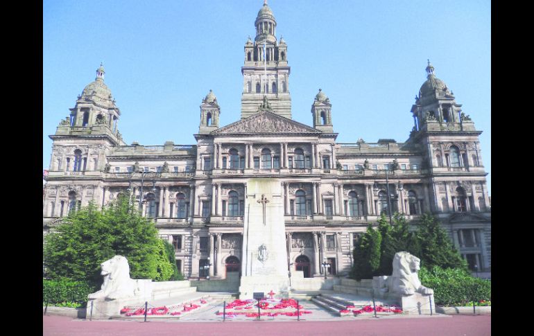 Magnífico. El Ayuntamiento de Glasgow, ejemplo perfecto de la arquitectura monumental que la ciudad puede ofrecer. ESPECIAL / Wikimedia