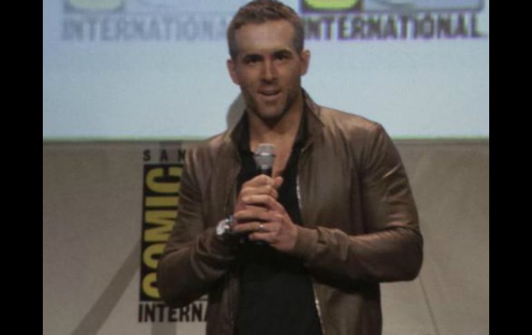 Ryan Reynolds presenta de manera irreverente el panel de su próxima cinta 'Deadpool'. EL INFORMADOR / J. Alcaraz