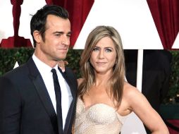 La misma versión indica que un amigo que Aniston y Theroux tienen en común los casó. NTX / ARCHIVO