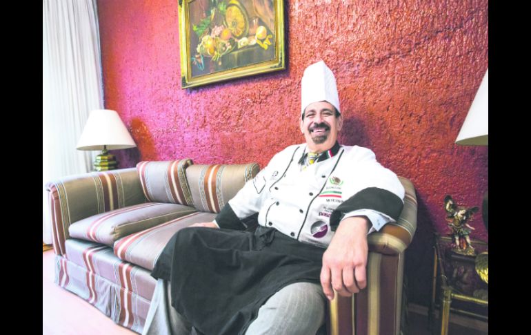 Héctor Uvence es master chef educador con experiencia en restaurantes y escuelas de Europa y América. EL INFORMADOR / P. Franco