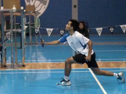 Lino Muñoz no pudo acceder a las semifinales del torneo de bádminton. NTX / ARCHIVO