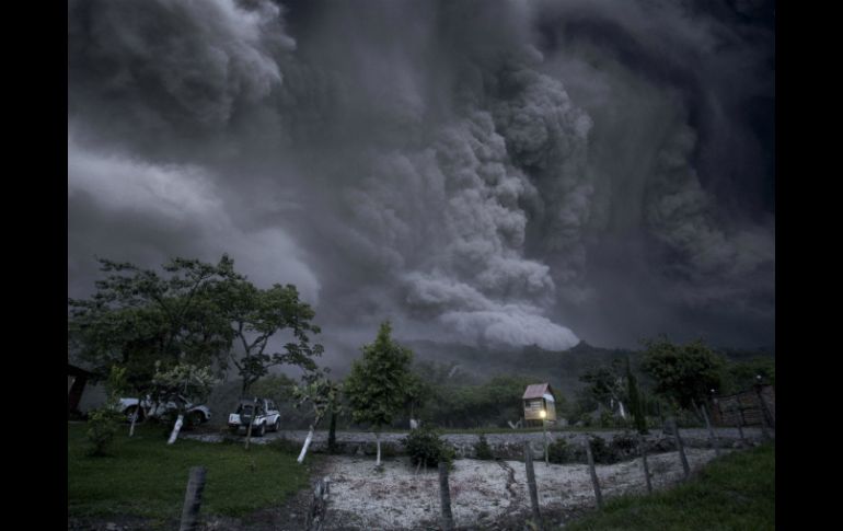 Exhortan a las personas que visitan el Nevado a transitar por los senderos establecidos. AP / S. Tapiro