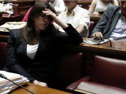 La presidenta del congreso griego, Zoe Konstantopoulou, se opone a las reformas solicitadas por el FMI, BCE y la UE. EFE / A. Vlachos