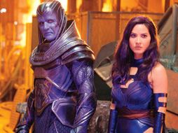 Apocalipsis es interpretado por Oscar Isaac mientras que Olivia Munn da vida a Psylocke. ESPECIAL / Entertainment Weekly