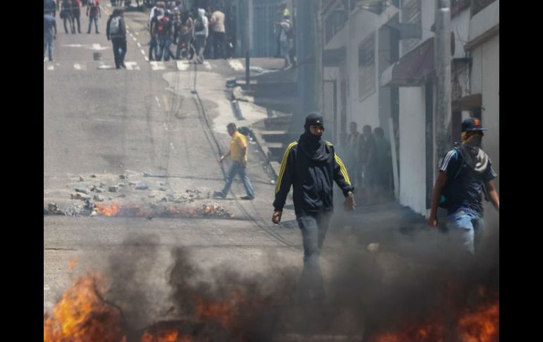 El político estuvo acusado de incumplir una orden que obligaba a quitar las barricadas callejeras de manifestantes en 2014. EFE / ARCHIVO