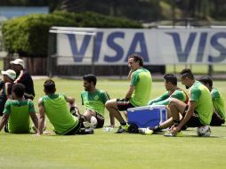 El Tri practica desde el punto de penalti, pues estos definirán el partido. SUN / RML