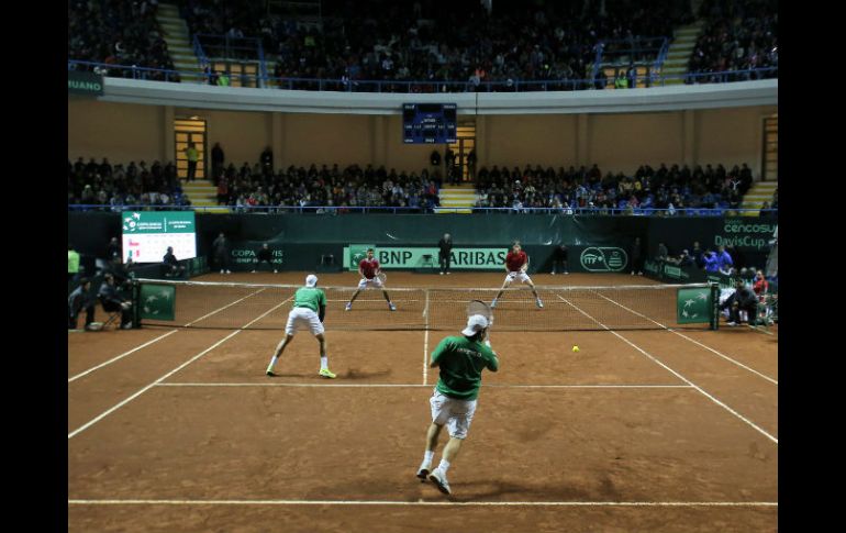 Juego de ayer entre los representantes de Chile y México en Talcahuano (Chile). EFE / D. Ibacache