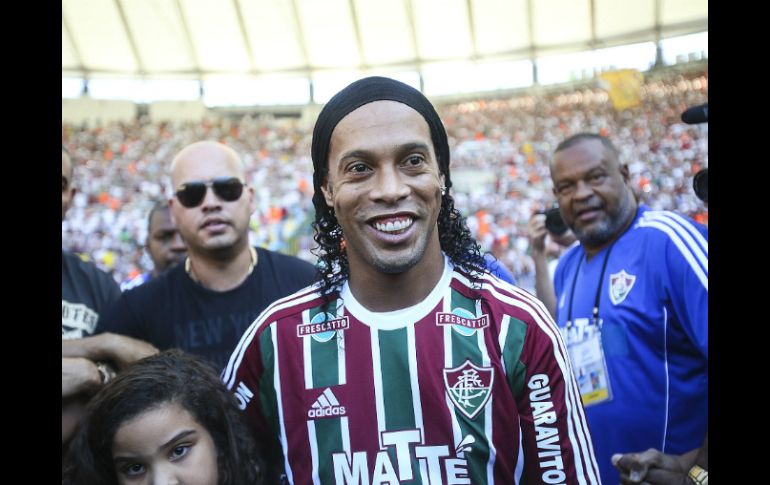 El jugador señaló que ya quiere ponerse los botines y entrar al campo a jugar. EFE / A. Lacerda