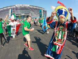 Cientos de Aficionados mexicanos llegan al MetLife Stadium, para presenciar el México vs.  Costa Rica. NTX / J. Pazos