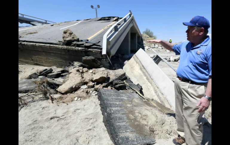 Los conductores que usan esa carretera tendrán que desviarse cientos de kilómetros. AP / N. Ut